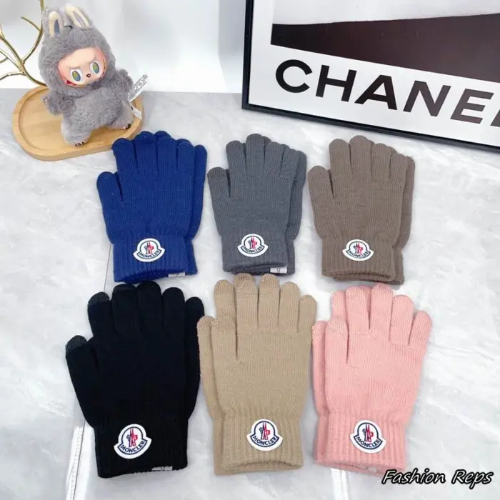 Moncler Classic Ribbed Knit Touchscreen Gloves In Different Colors