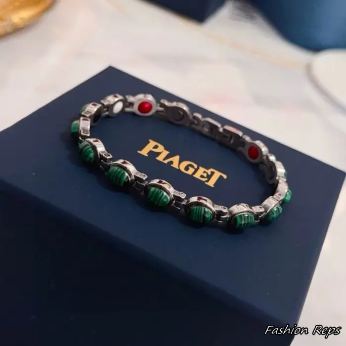 Piaget Possession Malachite Cabochon Link Bracelet