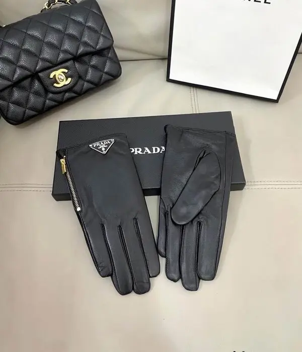 Prada Side Zipper Leather Touchscreen Gloves