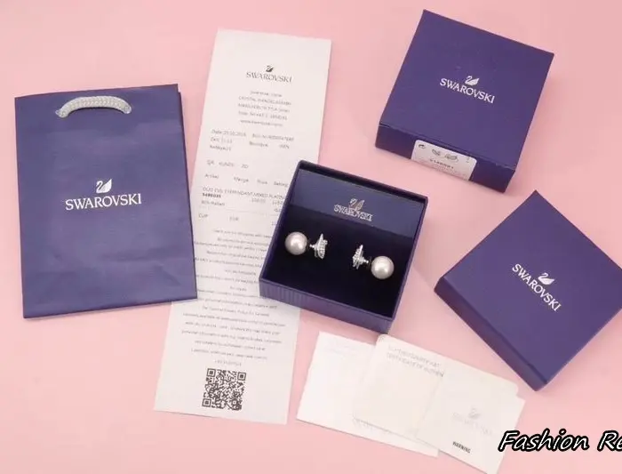 Swarovski Iconic Swan Stud Earrings