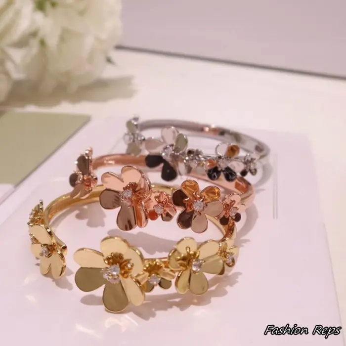 Van Cleef & Arpels Frivole Flowers Bracelets In Different Colors