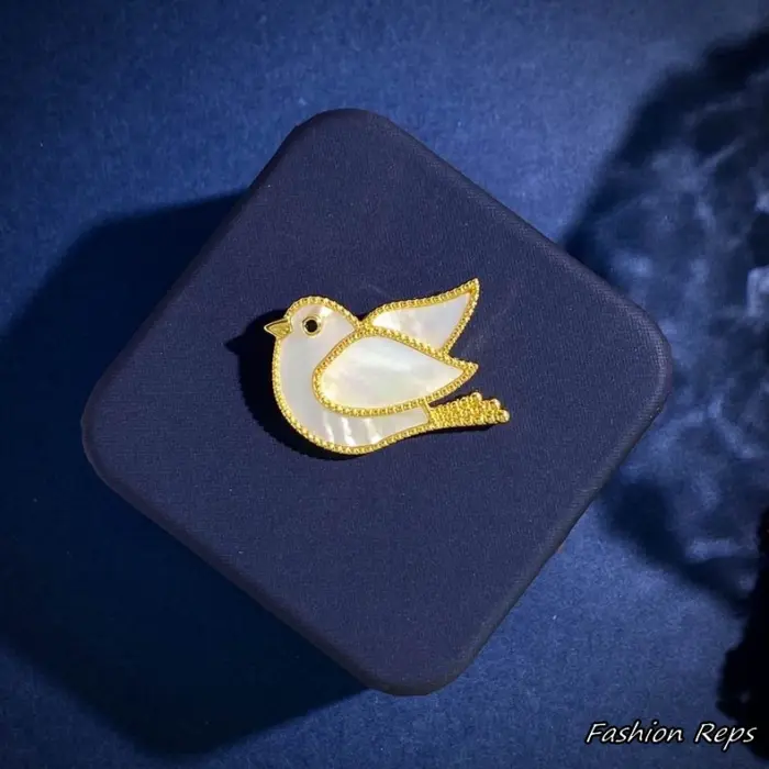 Van Cleef & Arpels Lucky Animals Colombe Clip Brooch